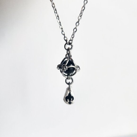 Gothic Victorian Vampire black jasper and silver  chain mail necklace - Picture 7 of 8